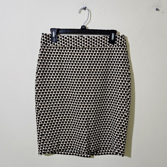 Ann Taylor Dresses & Skirts - Ann Taylor Polka Dot Pencil Skirt